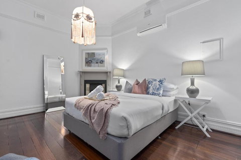Picture Perfect Create Timeless Treasures - Accommodation in Bendigo 1