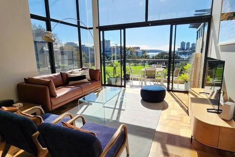 Penthouse With Private Terrace, Parking + 2 Pools - Accommodation in Bendigo 0
