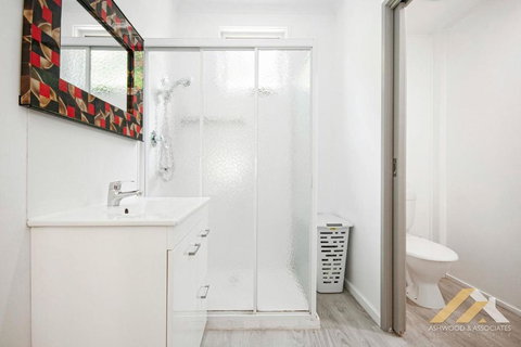 Perfect Entertainer-s Home With Pool - Accommodation in Bendigo 3