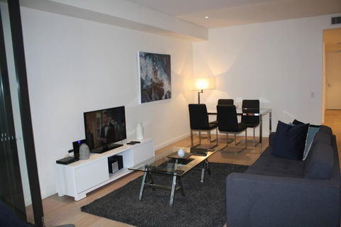 Perfect Large One Bedroom Plus Study - ALB09518 - Accommodation in Bendigo 0