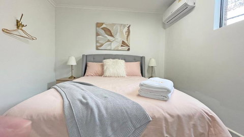 Pet Friendly Well-appointed 3BM Retreat Parking Netflix - Accommodation in Bendigo 2
