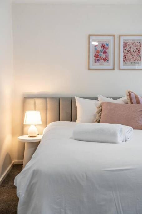 Petal And Bloom - 3BR Family CBD - Accommodation in Bendigo 2