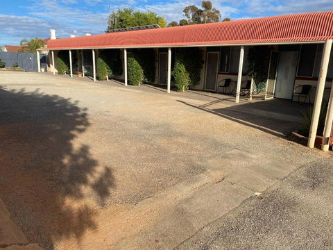 Peterborough Motel - Accommodation in Bendigo 2