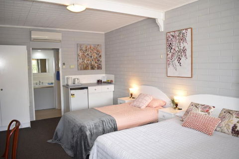 Peterborough Motel - Accommodation in Bendigo 0