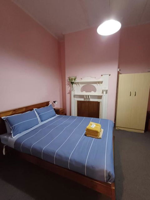 PETERBOROUGH HOTEL - Accommodation in Bendigo 2