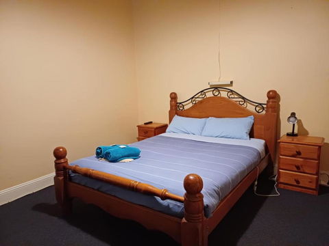 PETERBOROUGH HOTEL - Accommodation in Bendigo 3