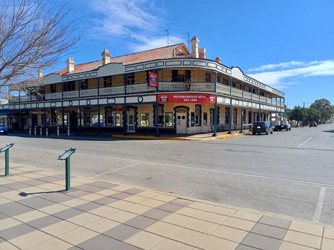 PETERBOROUGH HOTEL - Accommodation in Bendigo 0