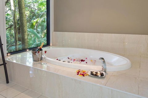 Pethers Rainforest Retreat - Accommodation in Bendigo 2