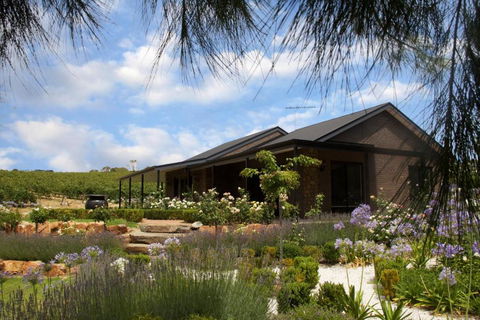 Petit Verdot Cottage - A Vineyard Retreat In Barossa Valley - Accommodation in Bendigo 1