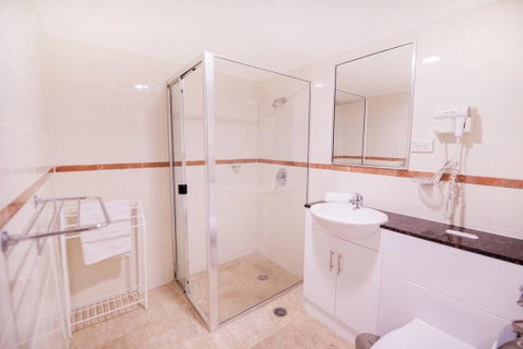 PI702 - Ideally Located Sydney CBD - Accommodation in Bendigo 3