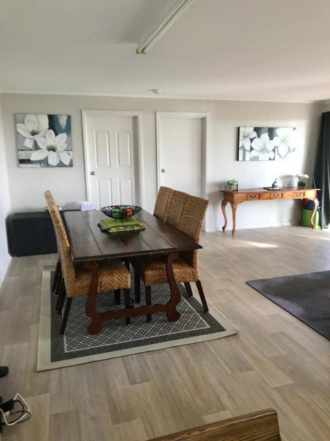 Pine View Holiday Rental - Accommodation in Bendigo 2