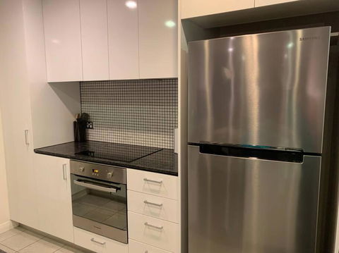 Plush @ Benjamin Way Belconnen - Accommodation in Bendigo 3