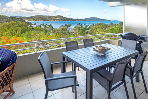 Poinciana 109 & Buggy Hamilton Island - Accommodation in Bendigo 3