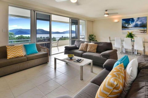 Poinciana Lodges - Ocean Views - Accommodation in Bendigo 2