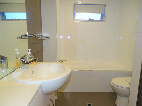 Port Vincent Seaside Apartments - Apartment 1 - Accommodation in Bendigo 3