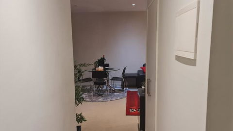 Qure Restaurant And Apartments Canberra Bruce - Accommodation in Bendigo 2