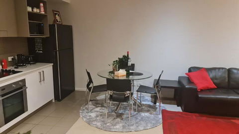 Qure Restaurant And Apartments Canberra Bruce - Accommodation in Bendigo 3