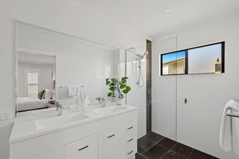 Private Mudjimba Beach Abode - Accommodation in Bendigo 2