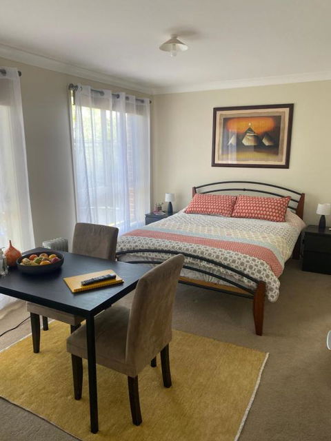 Private Room With Ensuite And Parking Close To Wollongong CBD - Accommodation in Bendigo 0