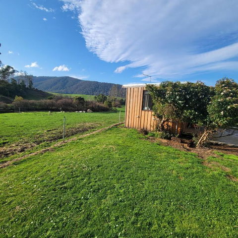 Pub In The Paddock - Accommodation in Bendigo 3