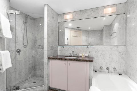 Quay West 2302 Self-Catering - Accommodation in Bendigo 2