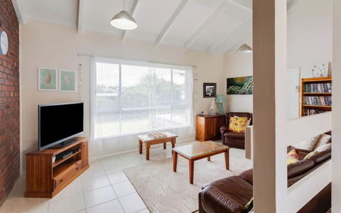 Ratties Residence 6 Carnegie St Port Ellliot - No Linen Included - Accommodation in Bendigo 1