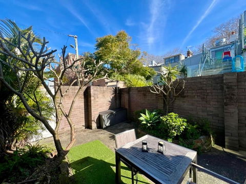 Rear Garden Suite - Accommodation in Bendigo 0