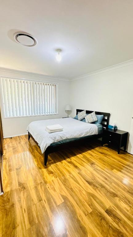 Quiet Family Townhouse In Wollongong CBD - Accommodation in Bendigo 2