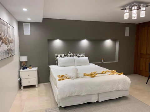 Putney Studio, Short Drive To Parklands & Olympic Park - Accommodation in Bendigo 3