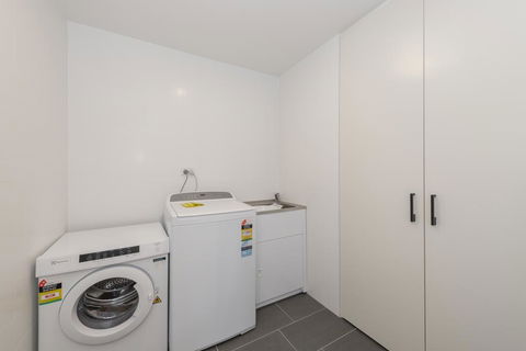 Astra Apartments Newcastle (Broadmeadow) - Accommodation in Bendigo 3
