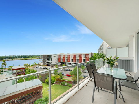Astra Apartments Rhodes - Accommodation in Bendigo 1