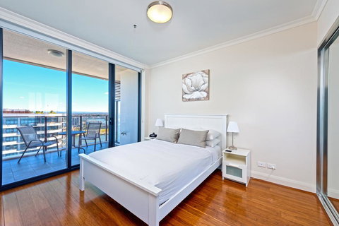 Astra Apartments Rhodes - Accommodation in Bendigo 3