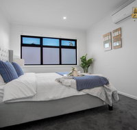 AU.JOY 3 Bed Townhouse Burwood 3 - Accommodation in Bendigo