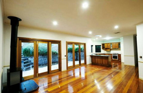 Aullywood Ringwood - Accommodation in Bendigo 0