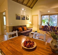 Autumn Abode Cottages - Accommodation in Bendigo