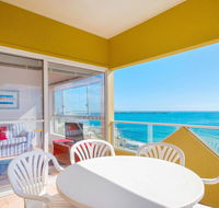 Avalon 4 - right across the road from convent beach - uninterrupted views - Accommodation in Bendigo