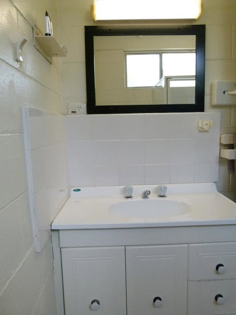 Azalea Motel - Accommodation in Bendigo 2