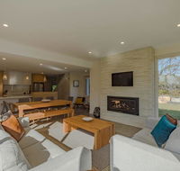 Baileys Beach House - Accommodation in Bendigo