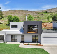 Balcony to Bogong - modern house ten minute stroll to town - Accommodation in Bendigo