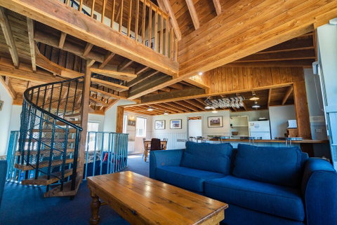 Banjo's Chalet, Alpine-getaways - Accommodation in Bendigo 1