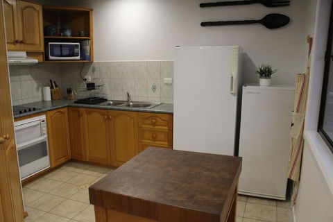 Barefoot Beach House - Accommodation in Bendigo 3