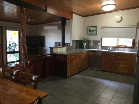 Bayview Boathouse - Accommodation in Bendigo 3