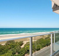 Beachfront Apt Main Beach - Accommodation in Bendigo