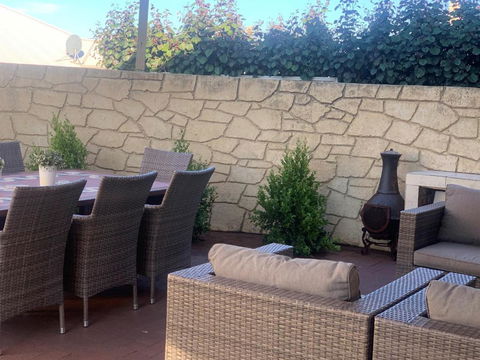 Relaxing Getaway Beachfront Access Multi Family Pets Mandurah - Accommodation in Bendigo 3