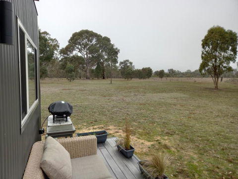 Redman View Luxury Lakeside Cabin - Accommodation in Bendigo 3