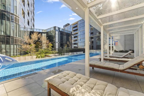 Refined 2-Bed With Luxurious Building Amenities - Accommodation in Bendigo 0