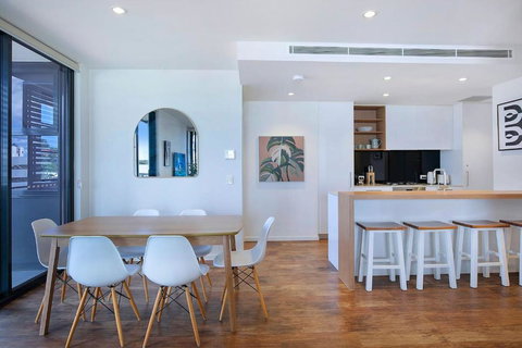 Regatta Hideaway - A Breezy Balcony Residence - Accommodation in Bendigo 2