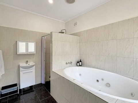 Relax At Gossan - Accommodation in Bendigo 2