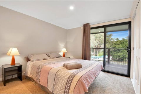 Relax At Goughs Bay - Accommodation in Bendigo 1