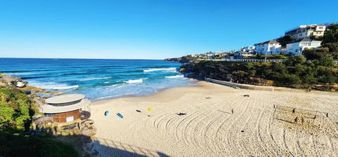 Relaxed Coastal Living With Fantastic Sea Views - Accommodation in Bendigo 3